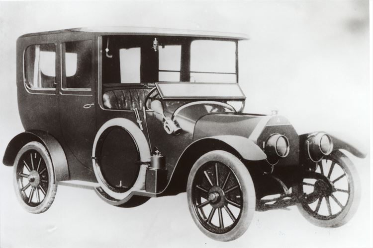 Mitsubishi Model A historic car