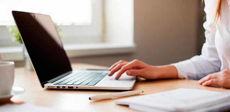 women using laptop