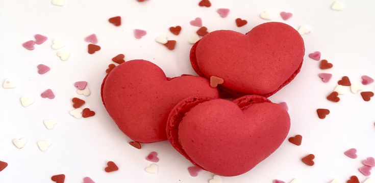 heart-shaped-macaroons-01