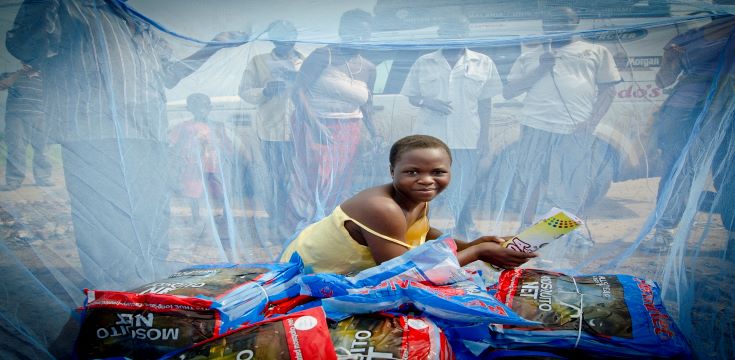 2016 Mozambique malaria prevention for mothers - mosquito net demonstration (002)