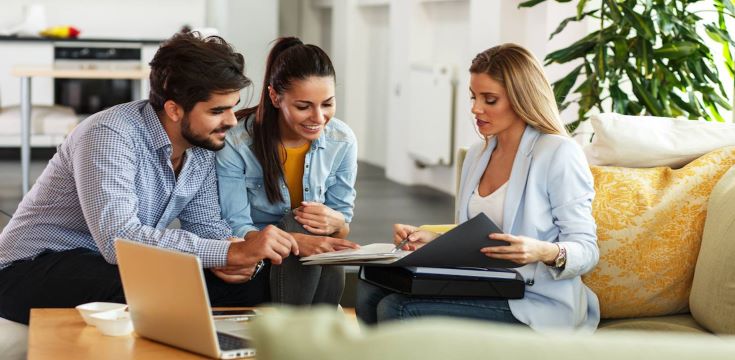 life-insurance-agent