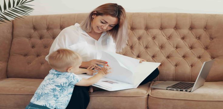 beautiful-business-woman-working-home-multi-tasking-freelance-motherhood-concept_1