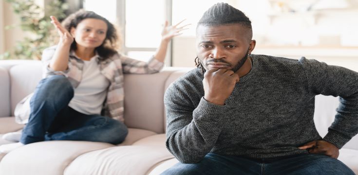 wife-and-husband-arguing-crying-misunderstanding