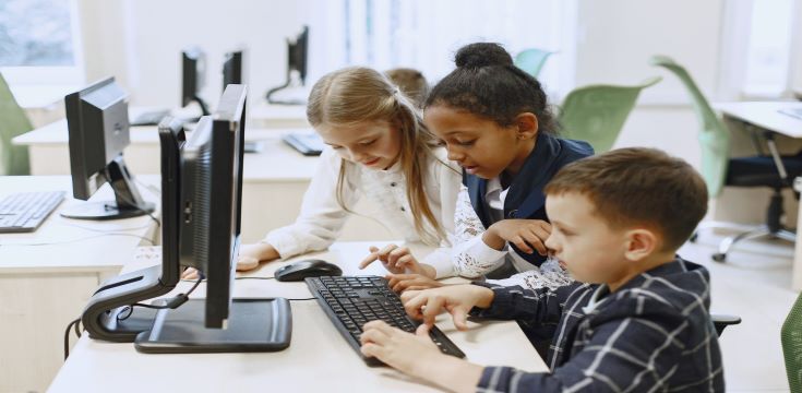 children-using-computer-device