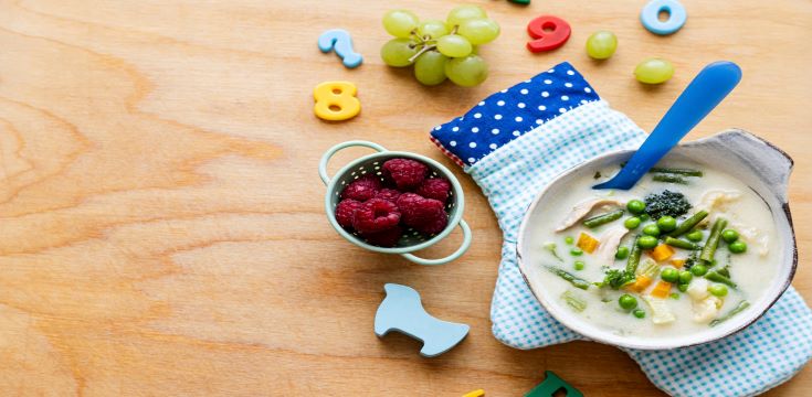 kids-food-background-wallpaper-wooden-table