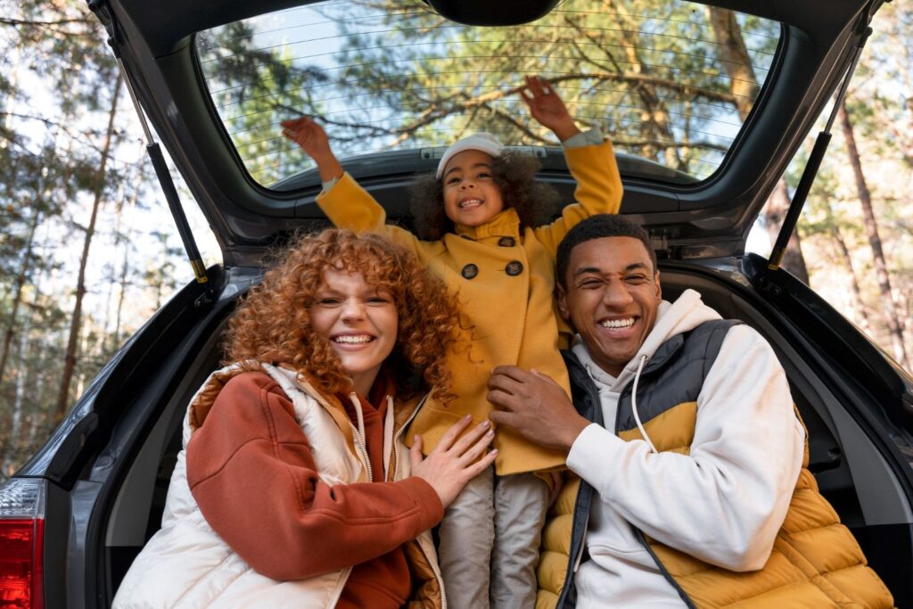 young-family-enjoying-trips
