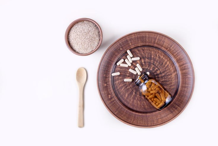 capsules-glass-jar-plate-Laxatives