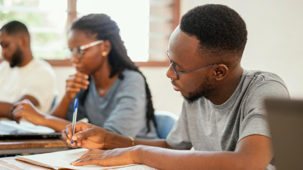 close-up-students-studying-together